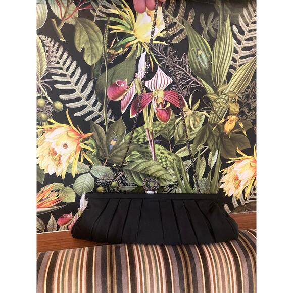Santi Pleated Perfection Satin Black Evening Bag + Rhinestone Closure + Chain - Picture 4 of 8